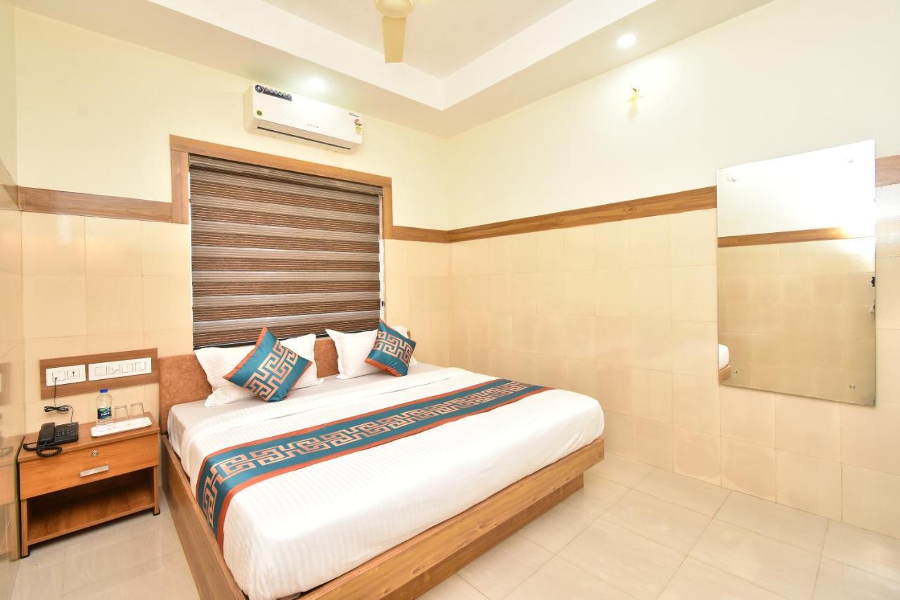 Hotel Kannur Capital Caltex Luaran gambar